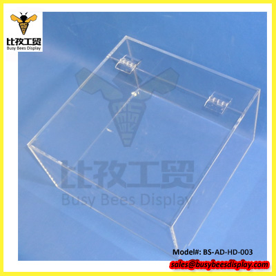 Acrylic box with hinged lid